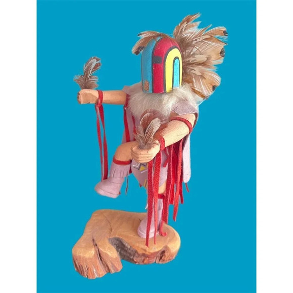 Kachina Doll Feathers Cheif E.G. Signed One Foot Up No Face Native Tribe - Picture 2 of 6